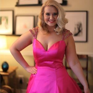 Sherri Hill Fuchsia Prom Dress